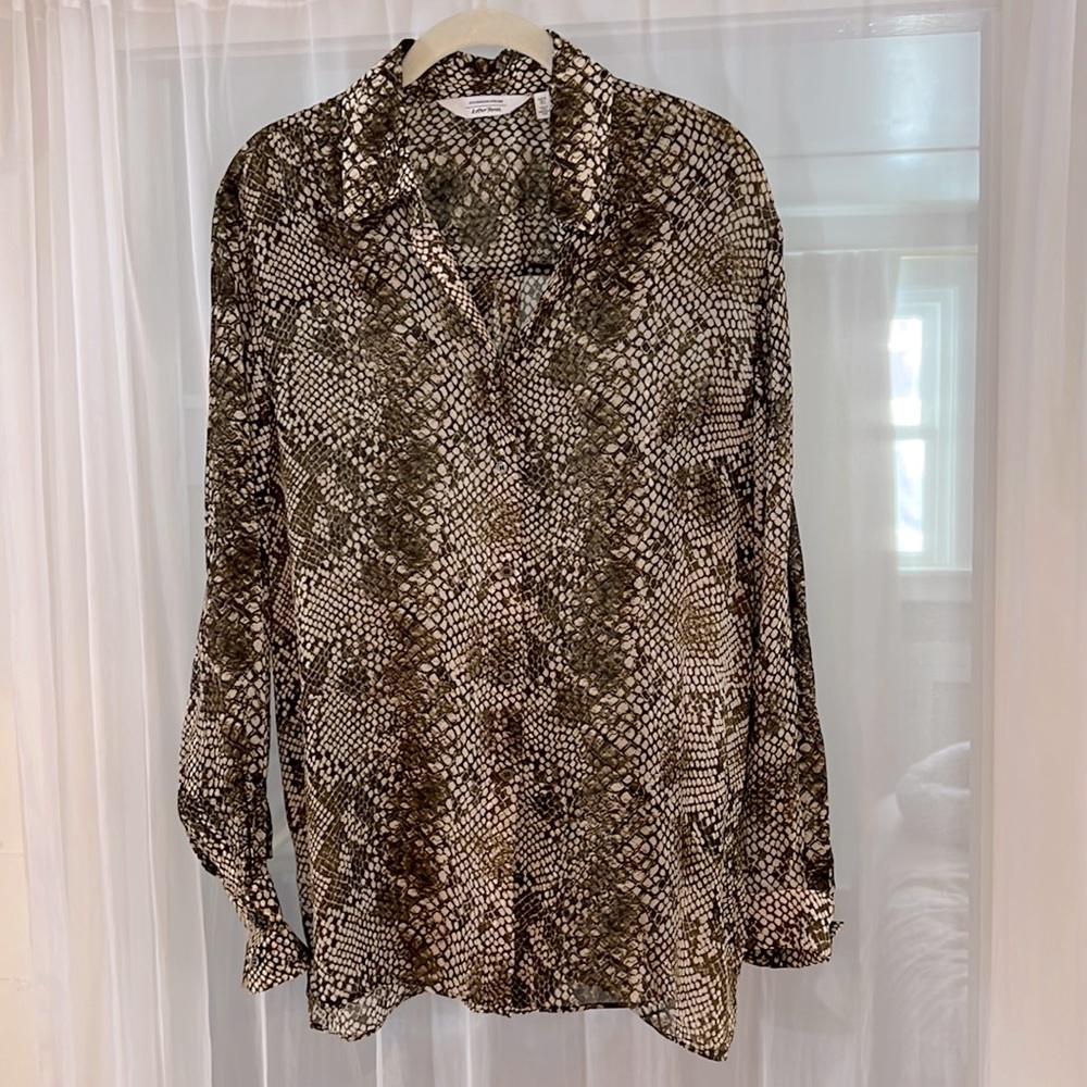 &other Stories Sheer Green Snakeskin Button Down Size 4 Small
